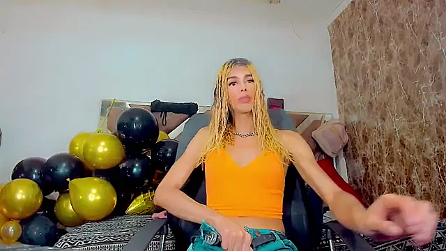 dirtycock2002 online show from December 2025 02:33:02 PM