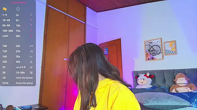 Cassie fletcher  online show from November 2025 05:40:01 AM