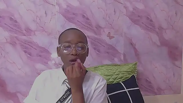 EbonyOlive69 online show from February 2026 06:15:02 PM