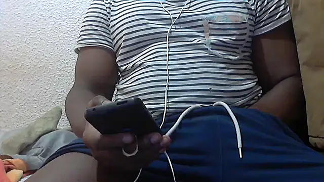 mmoiblack online show from October 2025 01:43:02 PM