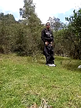 Snapshot of Cuervo_maniaco chatting on March 2025 03:24:02 PM Cuervo maniaco online show from March 2025 03:24:02 PM