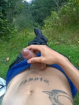 Snapshot of Cuervo_maniaco chatting on October 2025 05:35:01 PM Cuervo maniaco online show from October 2025 05:35:01 PM