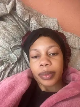 NAUGHTYSHALOTXX online show from November 2025 01:01:02 PM