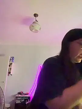 Mizztikaa online show from December 2025 02:35:01 PM