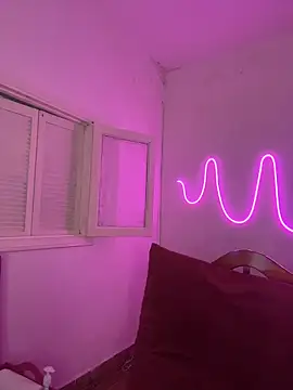 Mizztikaa online show from April 2026 06:05:01 PM