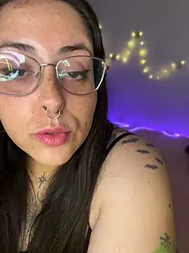 Mizztikaa online show from April 2026 06:26:01 PM