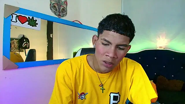 Damian latinxxx online show from February 2025 02:27:02 AM