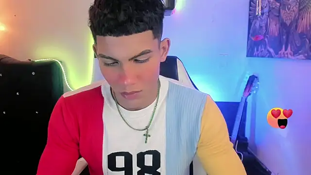 Damian latinxxx online show from February 2025 02:38:01 AM