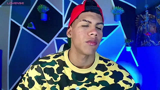 Damian latinxxx online show from February 2025 02:18:01 AM