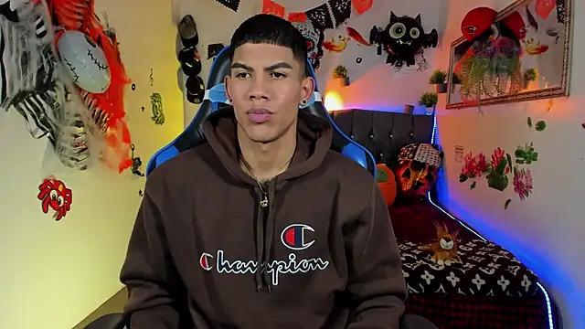 Damian latinxxx online show from October 2025 03:14:01 AM