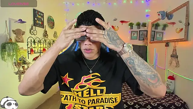 Damian latinxxx online show from January 2026 03:01:02 AM