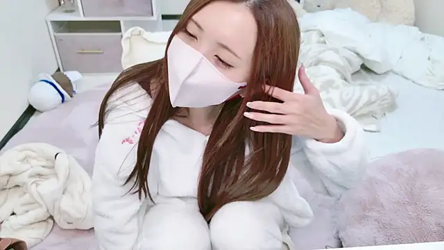 -SHINON- online show from December 2024 12:50:02 PM