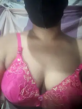 Snapshot of Tharukasenevirathne chatting on July 2026 04:36:01 PM Tharukasenevirathne online show from July 2026 04:36:01 PM