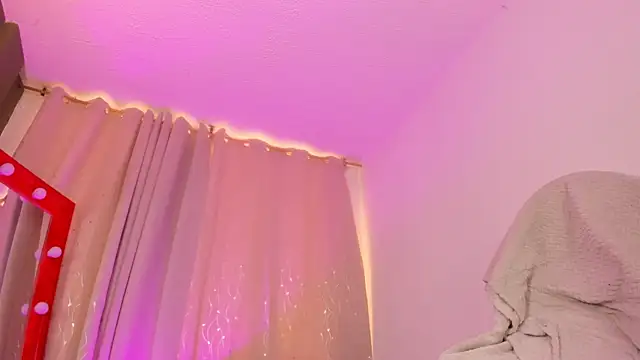 Snapshot of Zara_dulce chatting on January 2026 01:02:01 PM Zara dulce online show from January 2026 01:02:01 PM