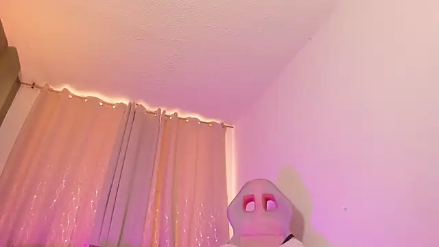 Snapshot of Zara_dulce chatting on March 2026 04:43:01 PM Zara dulce online show from March 2026 04:43:01 PM