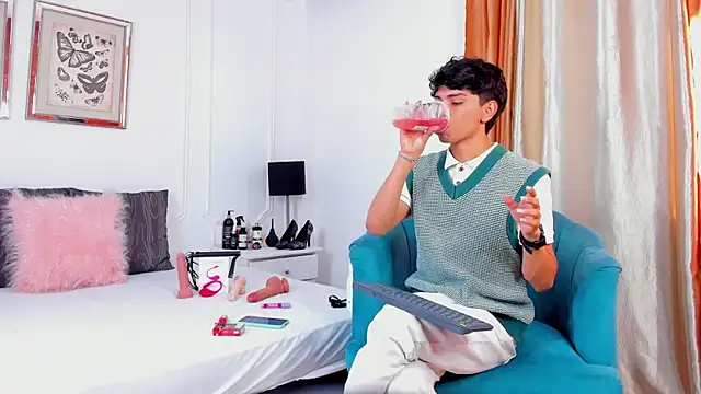 Santy carrington online show from January 2025 08:37:01 PM