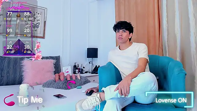 Santy carrington online show from February 2025 08:20:02 PM