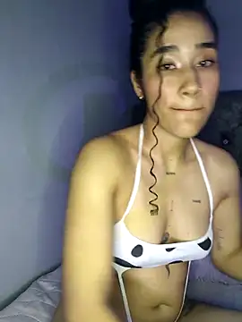 Snapshot of jaderossxx chatting on September 2025 02:14:01 AM jaderossxx online show from September 2025 02:14:01 AM
