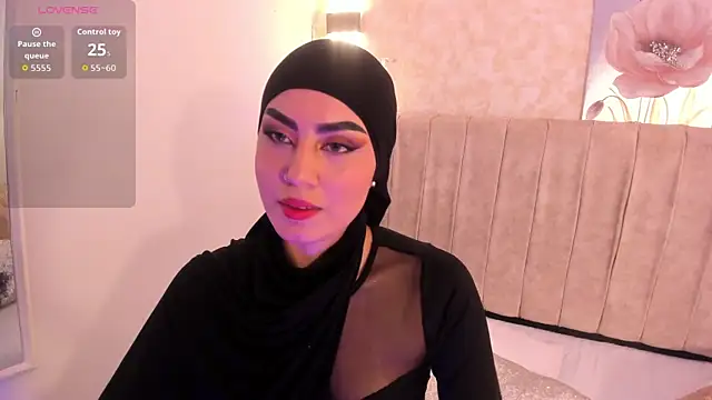 fatimarab online show from November 2025 08:38:02 PM