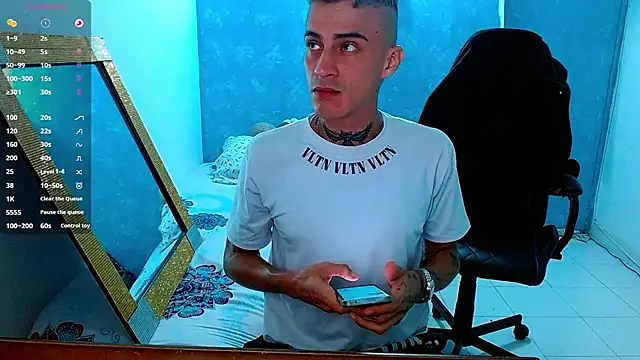 bray hotboy777 online show from March 2025 12:28:02 AM