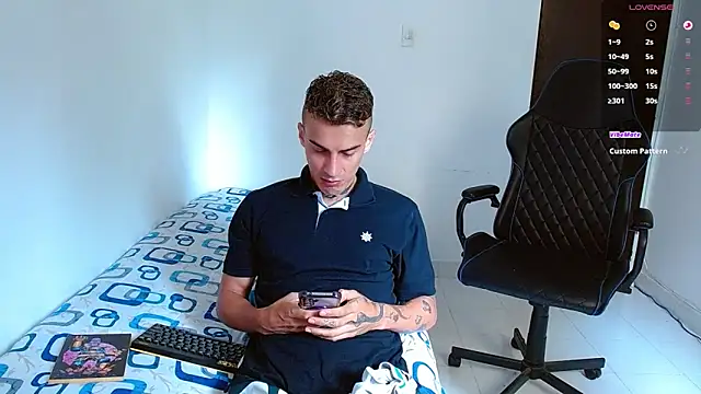 bray hotboy777 online show from October 2025 03:57:02 PM