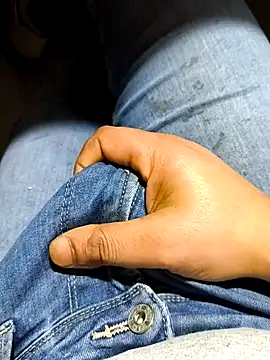 franko1987 online show from April 2026 04:33:02 AM