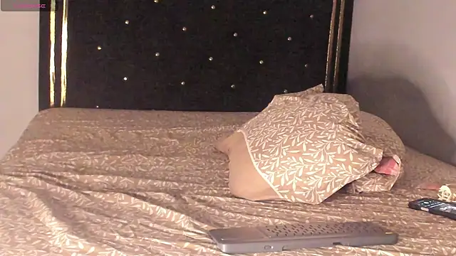 JennamartinyII online show from April 2026 02:25:01 PM