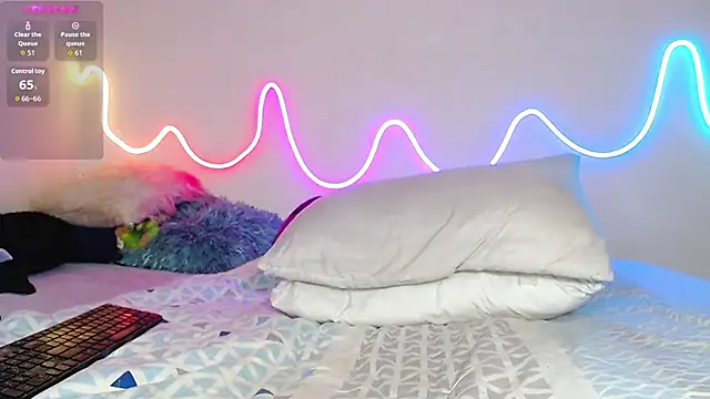 Snapshot of bobsexy08 chatting on November 2025 12:28:02 PM bobsexy08 online show from November 2025 12:28:02 PM