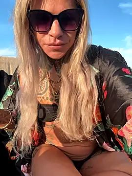 Divina X  online show from September 2025 06:14:01 AM