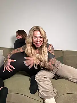 Divina X  online show from February 2026 04:49:02 AM