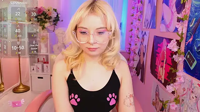 Coconut Mia online show from March 2025 12:11:02 AM