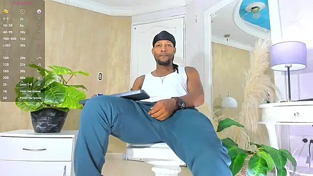 Snapshot of RicoBrown777_ chatting on June 2026 04:02:01 AM RicoBrown777 online show from June 2026 04:02:01 AM