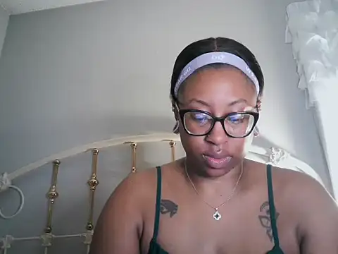 Snapshot of Nyxie_Chaos chatting on June 2026 11:00:01 AM Nyxie Chaos online show from June 2026 11:00:01 AM