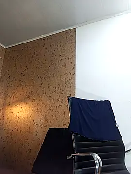 Michelle Brito1 online show from February 2025 12:45:02 PM