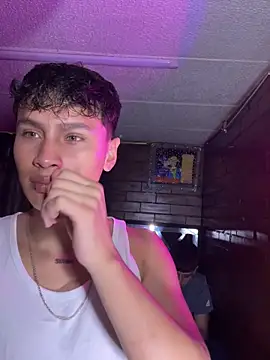 pipeynick online show from April 2026 09:40:02 PM