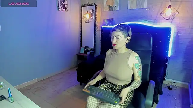 Snapshot of Maria_fernandaxxx_ chatting on December 2024 01:51:01 AM Maria fernandaxxx online show from December 2024 01:51:01 AM