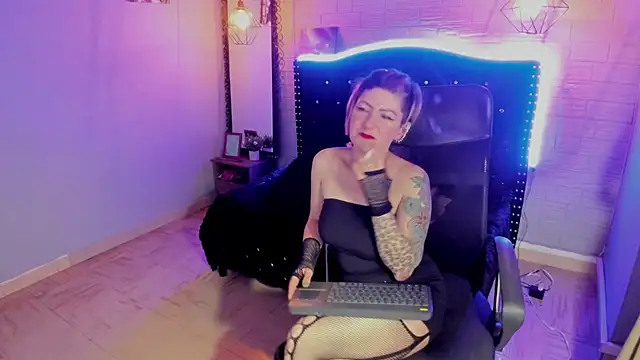 Snapshot of Maria_fernandaxxx_ chatting on December 2024 09:17:02 AM Maria fernandaxxx online show from December 2024 09:17:02 AM
