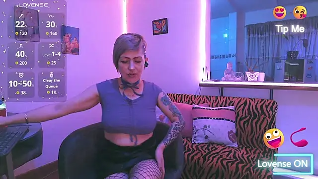 Maria fernandaxxx  online show from November 2025 10:45:02 PM