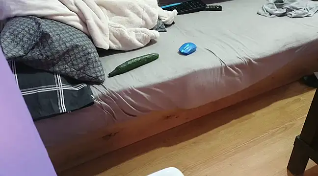 eblata04 online show from March 2025 03:44:01 AM