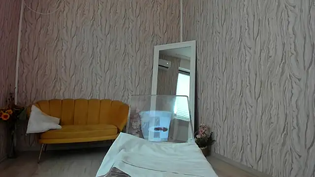 AishaRouhi online show from February 2025 08:33:01 AM