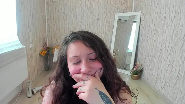 AishaRouhi online show from February 2025 06:33:01 AM