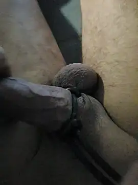 Snapshot of Reeeks69 chatting on January 2025 01:06:01 AM Reeeks69 online show from January 2025 01:06:01 AM