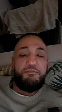 Snapshot of Reeeks69 chatting on March 2025 04:17:02 AM Reeeks69 online show from March 2025 04:17:02 AM