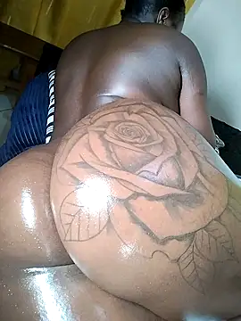 Hugemassivebootie online show from March 2025 07:55:02 PM