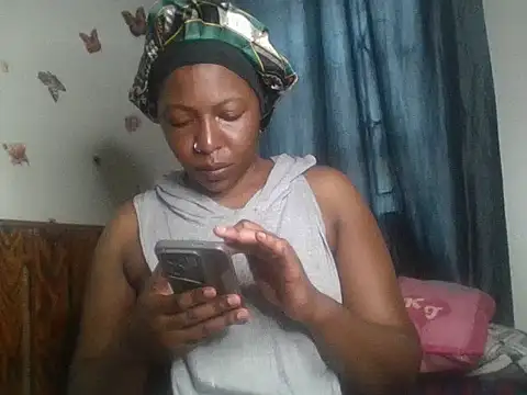 IAm Katie online show from October 2025 08:58:01 AM