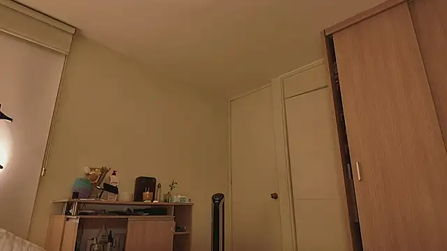 juanasnz99 online show from April 2026 03:22:01 AM