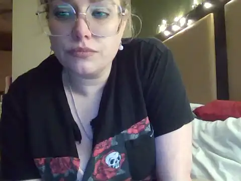 Lalalynn online show from March 2026 04:05:02 AM