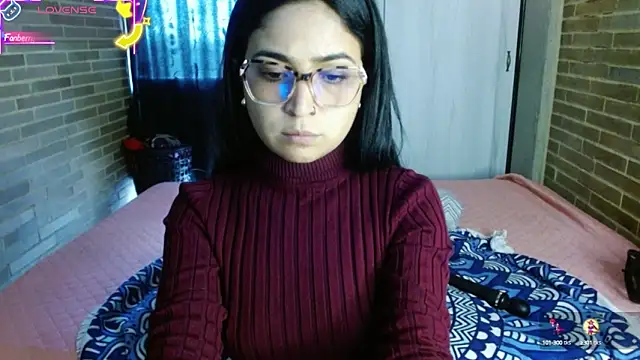Snapshot of helenacyruss chatting on October 2025 07:03:02 PM helenacyruss online show from October 2025 07:03:02 PM