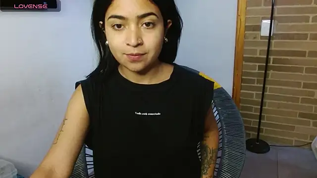 helenacyruss online show from November 2025 03:10:02 PM