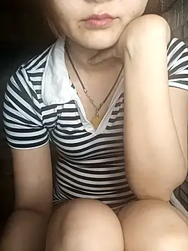 Snapshot of Girl20sexy chatting on February 2025 04:22:01 PM Girl20sexy online show from February 2025 04:22:01 PM